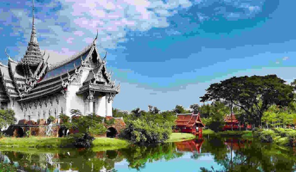 10 Days Vietnam Luxury Honeymoon or Holiday Package Photo 4