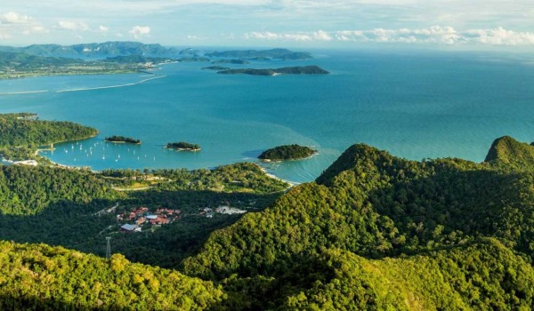 2023 Malaysia, Kuala Lumpur & Langkawi 8 Days Package Photo 1