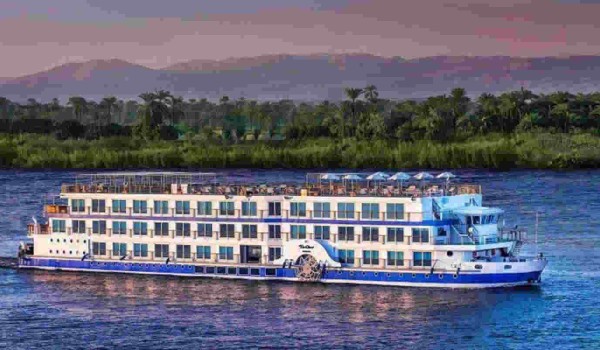 10 Days Egypt Nile & Hurghada Honeymoon or Holiday Package Photo 4