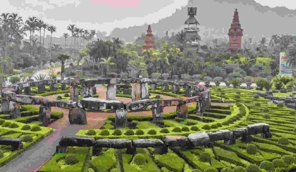 2 Nights Pattaya & 3 Nights Bangkok Holiday or Honeymoon Package Photo 4